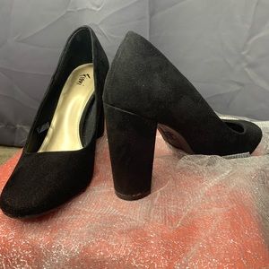 Black sued close toed heels